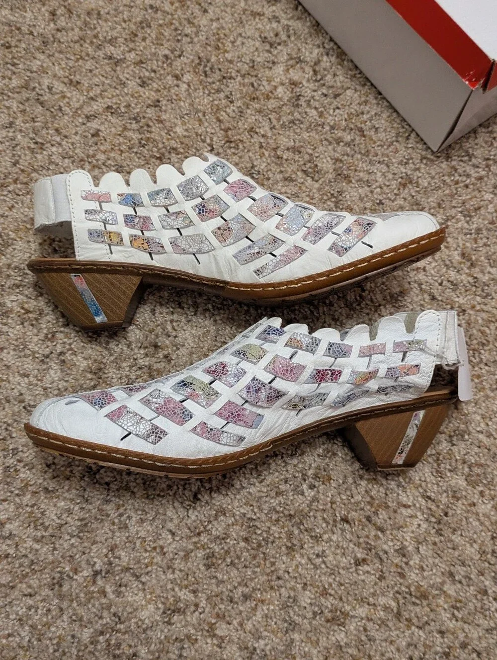 NWT Rieker Sina Multi Color Kitten Heels 40